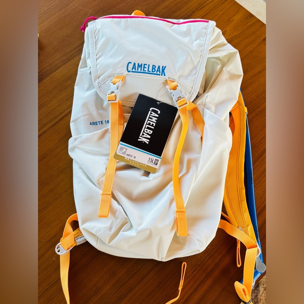 Camelbak Arete 18